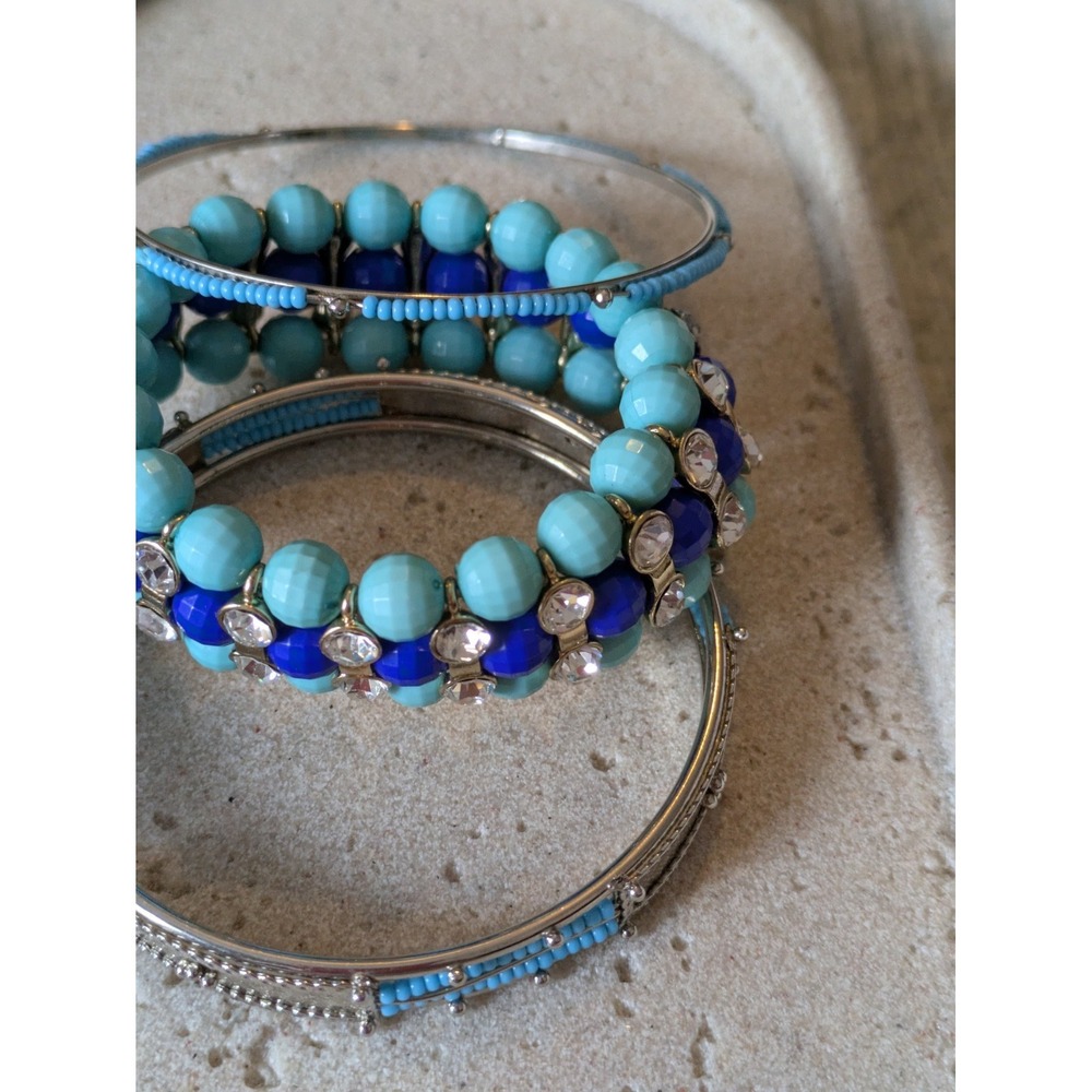 Faux Turquoise Bracelet Set Of 3 Silver Tone Rhinestones Bangles & Beaded